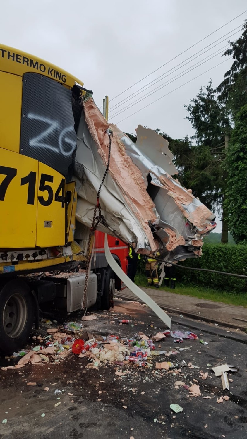 Kolizja dwóch ciężarówek w Kamieniu (Gmina Jabłonowo Pomorskie). Kolejna porcja zdjęć