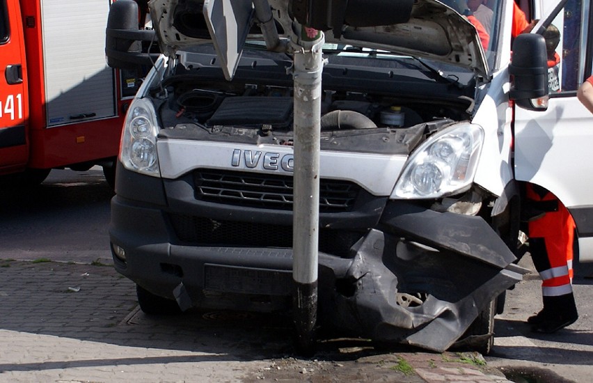 Zderzenie dwóch aut na Rogatce w Kaliszu