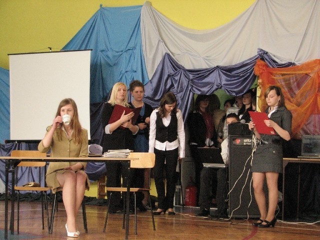 ZS nr 2 w Myszkowie zorganizował w tym roku Festiwal Nauki, na który zaprosił gimnazjalistów, by zachęcić ich do nauki w tej szkole.