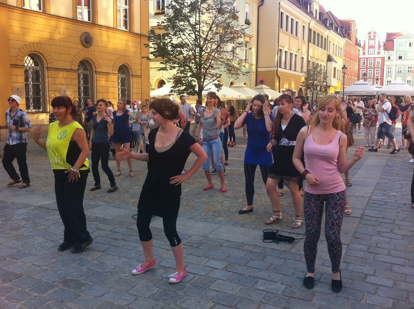 Taneczny flash mob Single Ladies