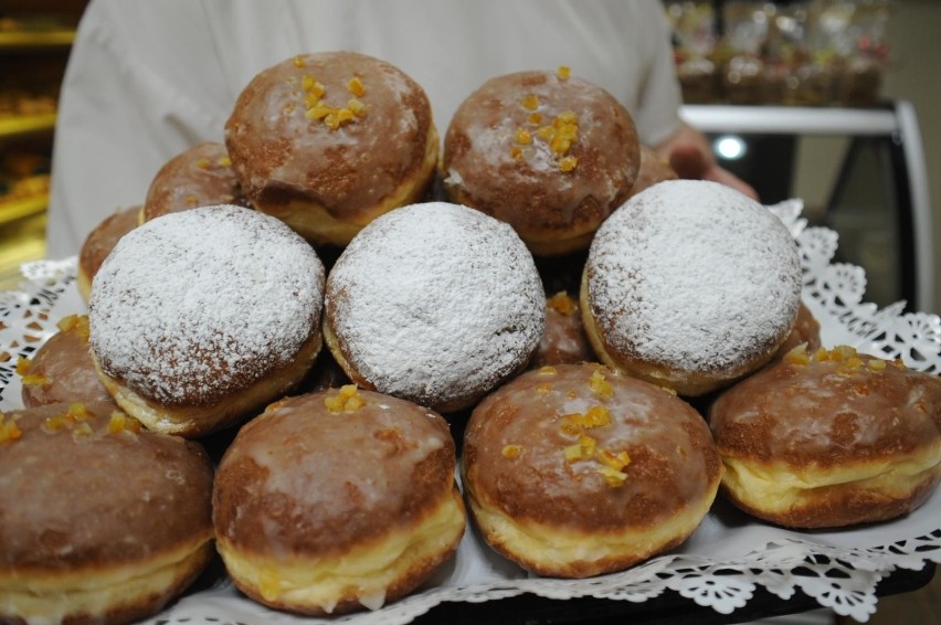 W tłusty czwartek statystyczny Polak zjada 2,5 pączka