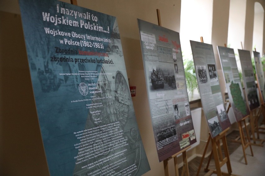 O wojskowych obozach dla internowanych. W Kielcach pokazano nową wystawa. Pojawi się również w innych miastach województwa świętokrzyskiego