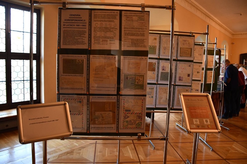 Wystawa kolekcjonerska "40-lecie ogłoszenia stanu wojennego w Polsce" w Muzeum Piastów Śląskich w Brzegu