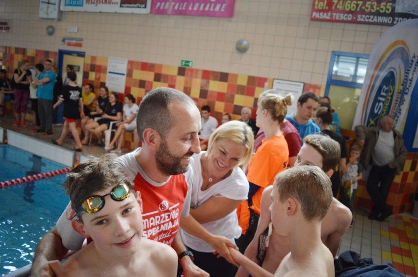 Kwietniowe starty oleśnickich pływaków z Atola Oleśnica