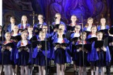 Dzieci ze szkół powiatu kartuskiego wystąpiły w pięknym koncercie w Borowie