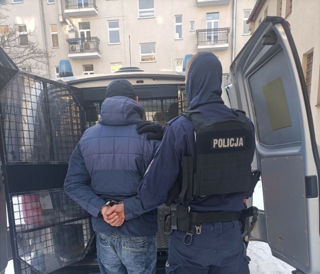 W ciągu ostatniej doby policjanci z powiatu gdańskiego zatrzymali aż 4 osoby poszukiwane