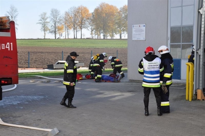 Ćwiczenia strażaków w Nowym Mieście Lubawskim [zdjęcia]