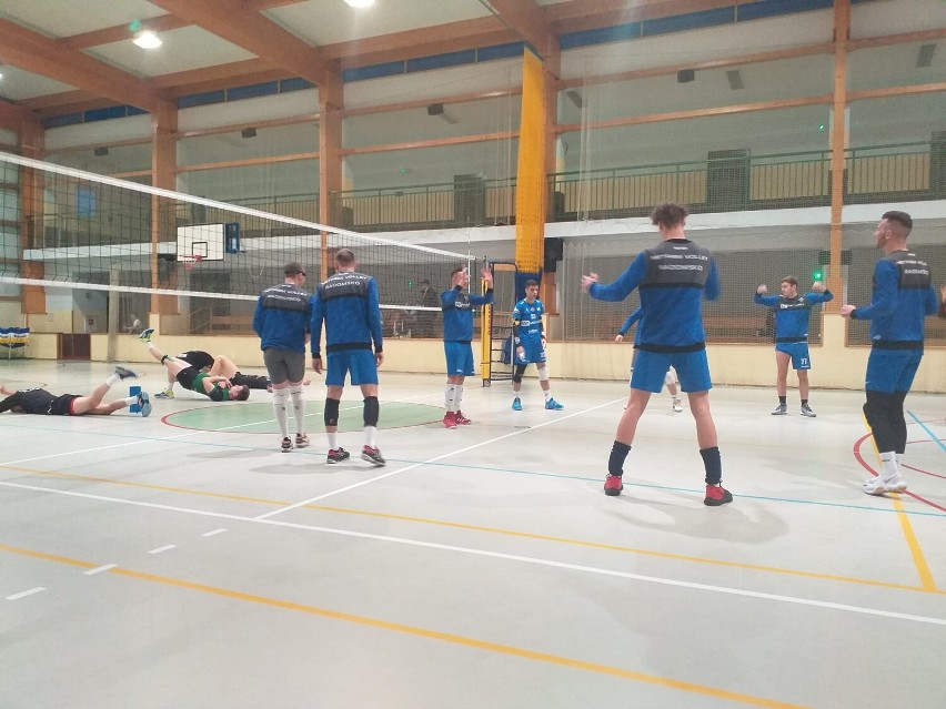 Volley Radomsko rozegrał kolejny mecz w III lidze z Kasztelanem Rozprza