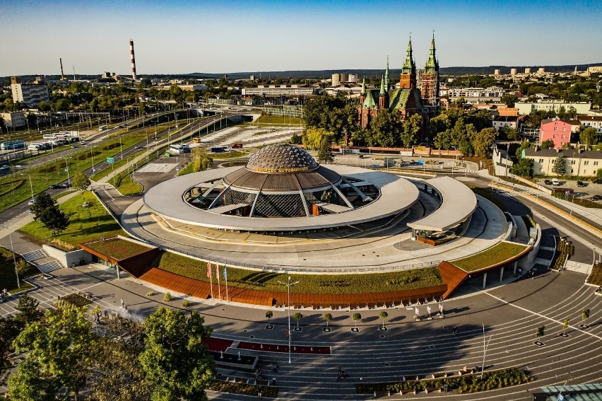 Słynny Dworzec Autobusowy w Kielcach z nagrodą. Wręczył ją prezydent, Andrzej Duda. Zobaczcie zdjęcia