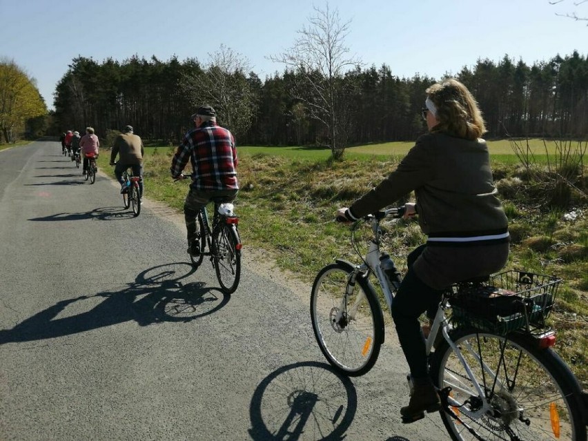 Rajdy rowerowe dla seniorów z Dziemian. W maju planowane są kolejne wyprawy ZDJĘCIA