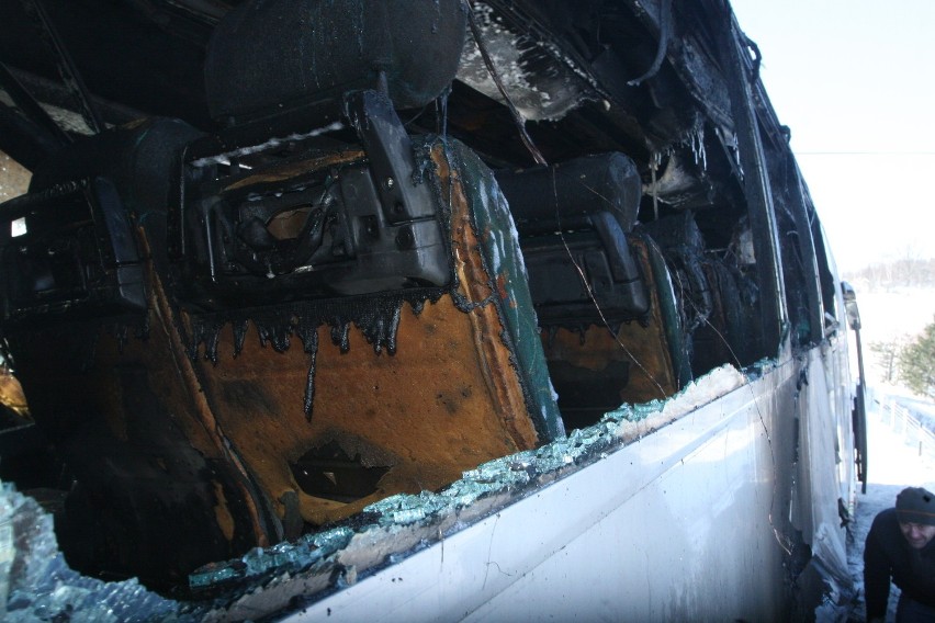 Pożar autobusu w Trzetrzewinie.