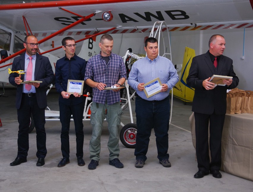 Aeroklub Kujawski ma 85 lat! Z tej okazji nagrodzono pilotów, instruktorów i działaczy 