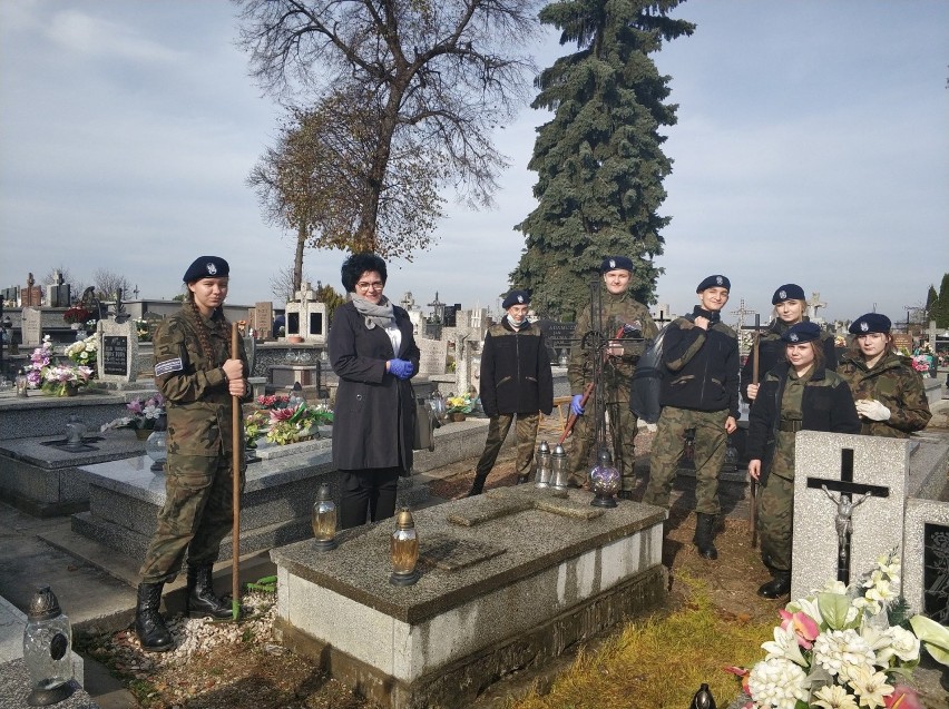 Wielkimi krokami zbliżają się uroczystość Wszystkich...