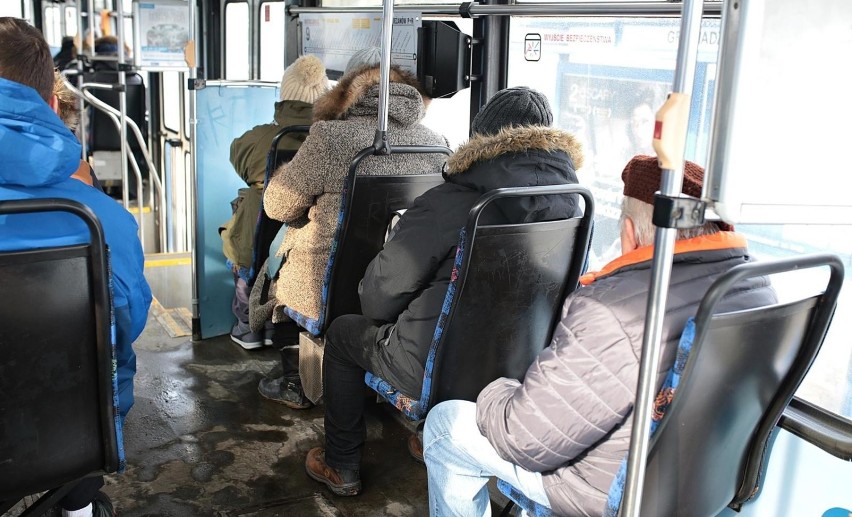Część pasażerów skarży się na chłód w tramwajach
