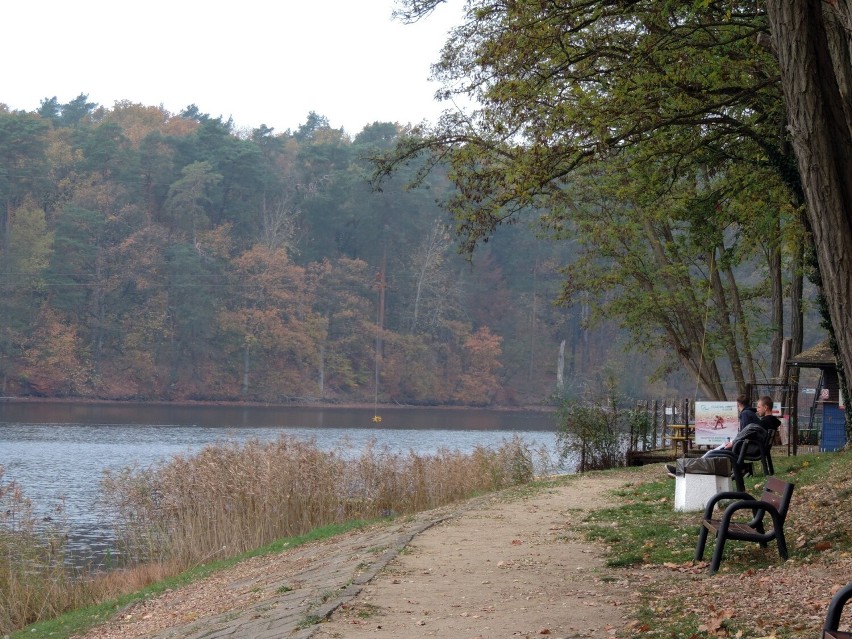 Jezioro Głębokie jesienią