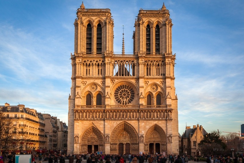 Słynne świątynie Paryża można zwiedzać za darmo poza porami...
