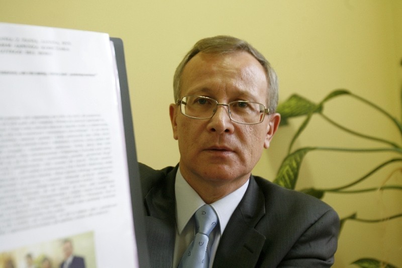 Artur Wira, dyrektor SP 4 w Legnicy