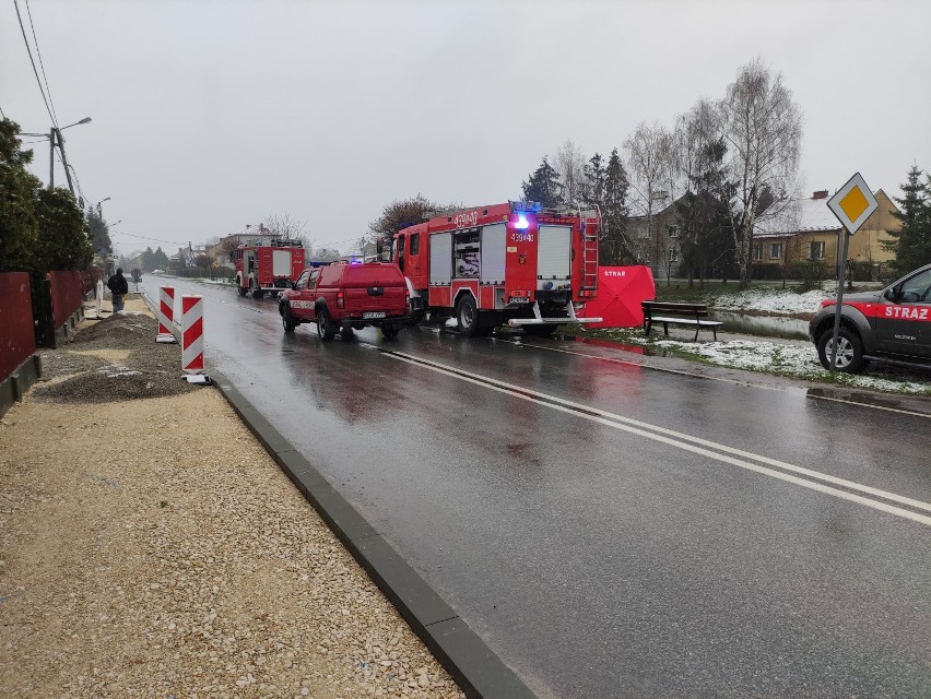 Zwłoki znaleziono w stawie przy ul. Wolności w Szczucinie