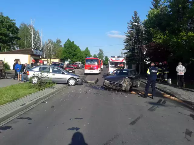 Wypadek w Jaworznie. Zderzenie aut na Borach