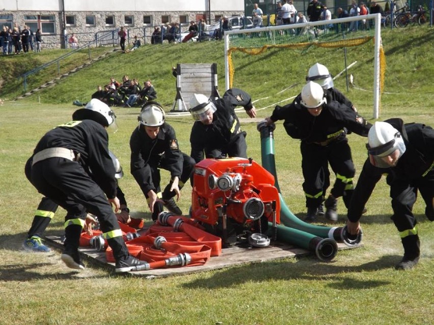Gminne zawody sportowo-pożarnicze drużyn Ochotniczych Straży Pożarnych w Tuchomiu