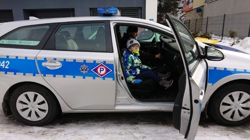 Niepełnosprawny Franio pełnił służbę z policjantami i goprowcami [ZDJĘCIA]