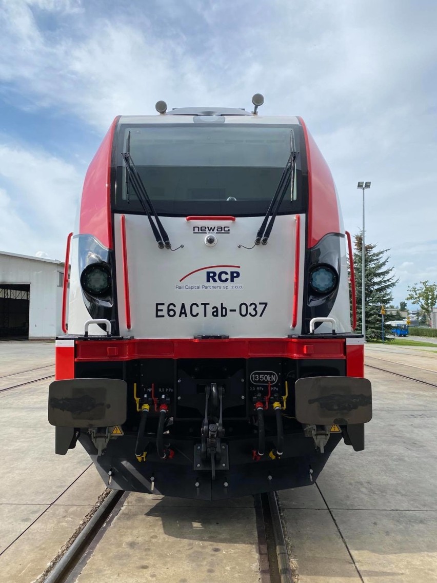 Nowy Sącz. Newag przekazał lokomotywę Dragon 2 dla Rail Capital Partners