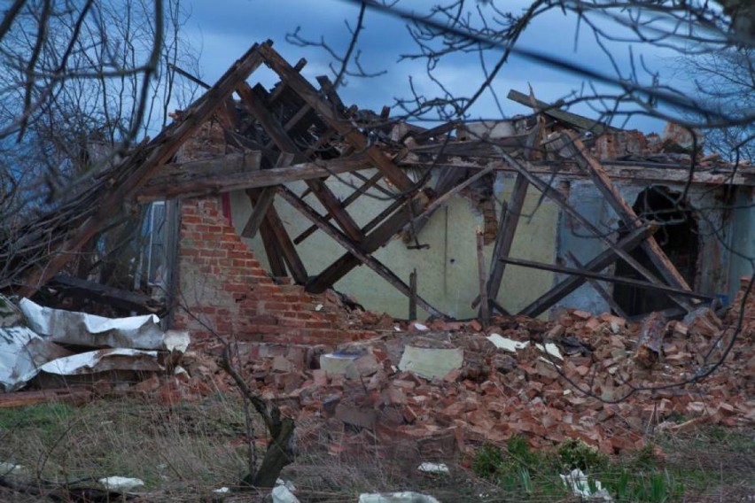 Trąba powietrzna przeszła przez powiat średzki. W Henrykowie...