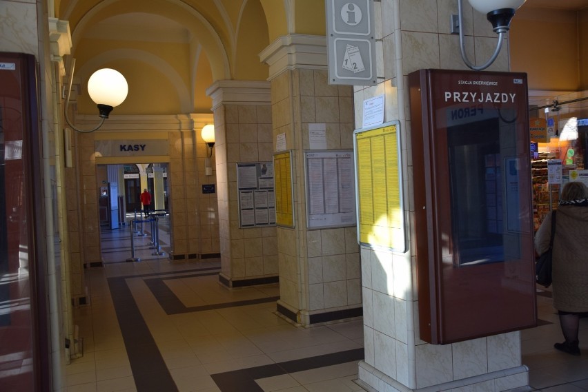 Dworzec PKP w Skierniewicach idzie do remontu. Zmieni się sposób obsługi podróżnych
