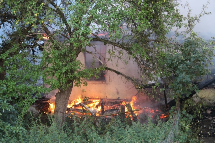 Pożar w Pomiłowie (gmina Sławno) - 14.08.2020 - zauważono...