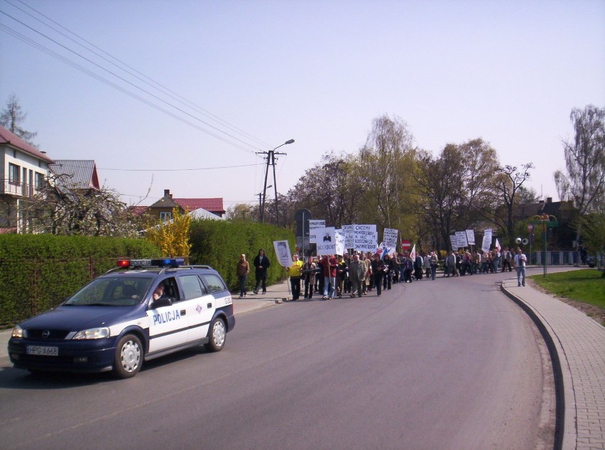 Przemarsz ulicami Myślenic. fot. Michał Hodurek