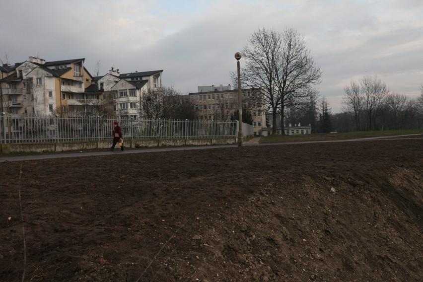 Groźne osuwisko w Nowej Hucie wreszcie zabezpieczone 