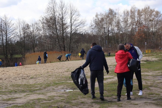 Dziękują sprzątaniem – ukraiński subotnik we Wrocławiu