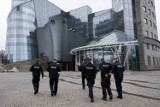 Interwencja policji w siedzibie TVP w Warszawie. Jest komentarz służb w sprawie działań przy Woronicza