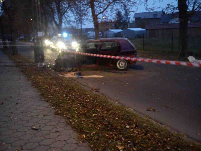 Książ Wlkp: wypadek na Zakrzewskiej. Trzy osoby w szpitalu [ZDJĘCIA]