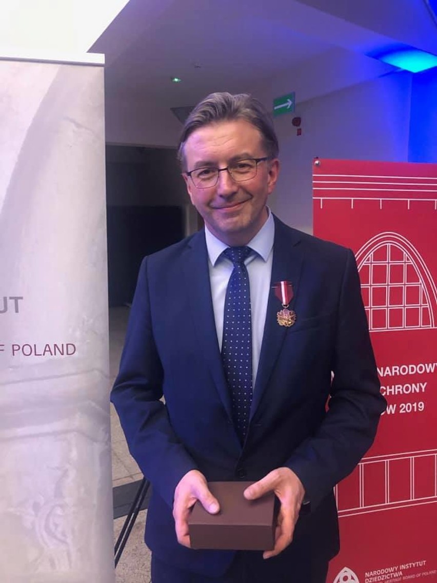 Malbork. Dyrektor Muzeum Zamkowego wyróżniony medalem za wkład w polską kulturę
