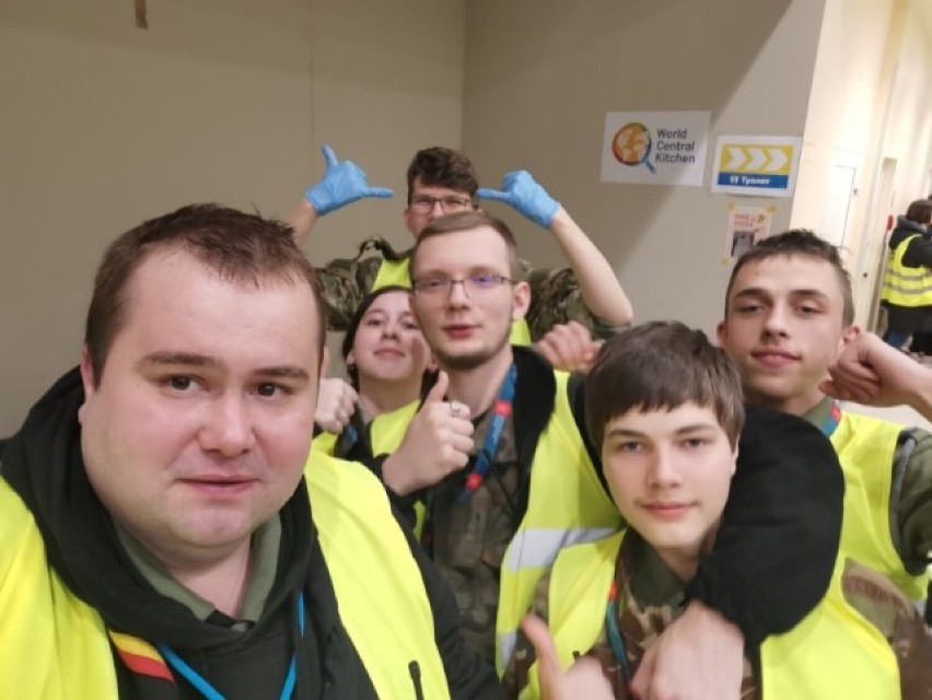 Harcerze z Legnicy pomagali uchodźcom w Przemyślu