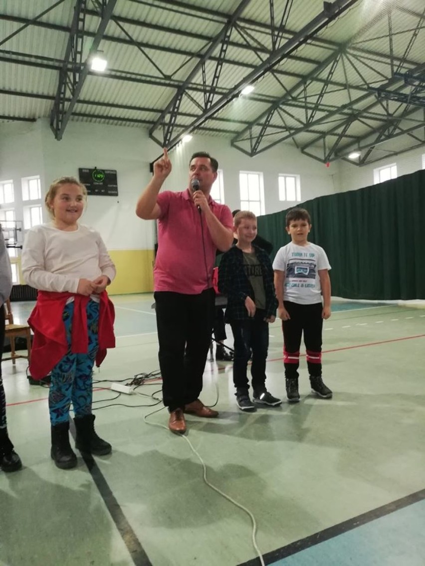 Rok Moniuszki- niezwykły koncert w Szkole Podstawowej w Błaszkach[FOTO]