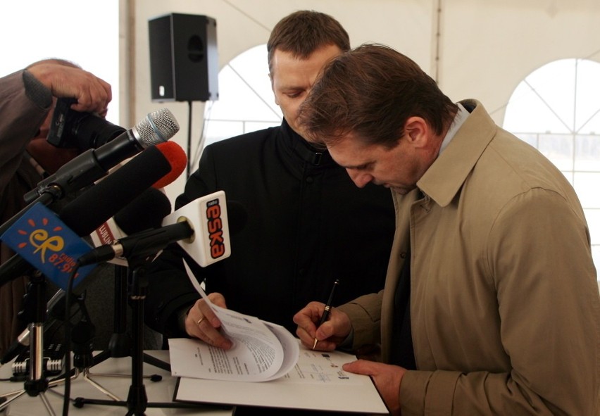 Umowa z Budimexem podpisana, w czwartek rusza budowa terminalu lotniska w Świdniku