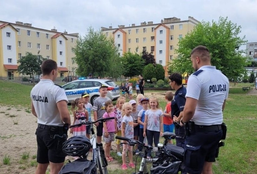 Policjanci z Wągrowca odwiedzili przedszkolaki 