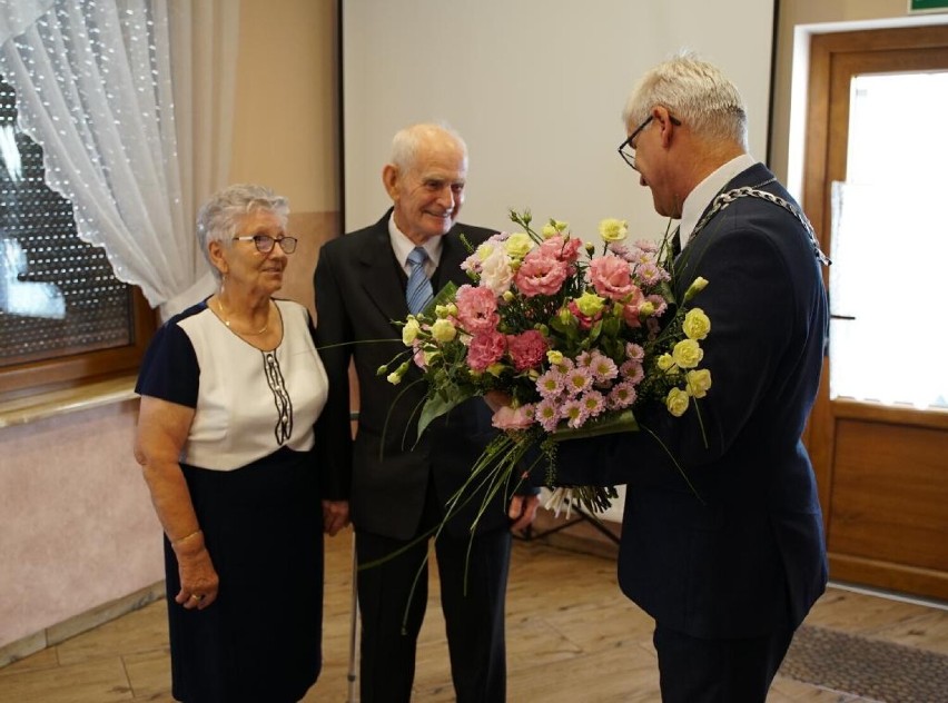 To jest miłość! Pani Natalia i pan Czesław wzięli ślub 65 lat temu!