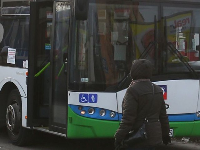 Wraz ze zmianą cen biletów uchwalono obniżkę cen biletów ...