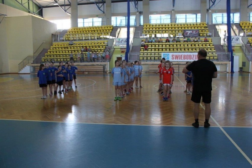 Świebodzice: Szkolny turniej szczypiorniaka (FOTO)