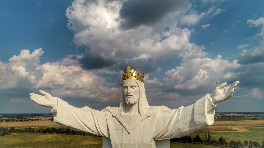 Pomnik Chrystusa Króla w Świebodzinie z lotu ptaka