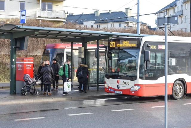 Trzy prawdy transportu publicznego w Gdańsku. Przewoźnik, kierowca i pasażer. Komunikację miejską wkrótce czeka paraliż?