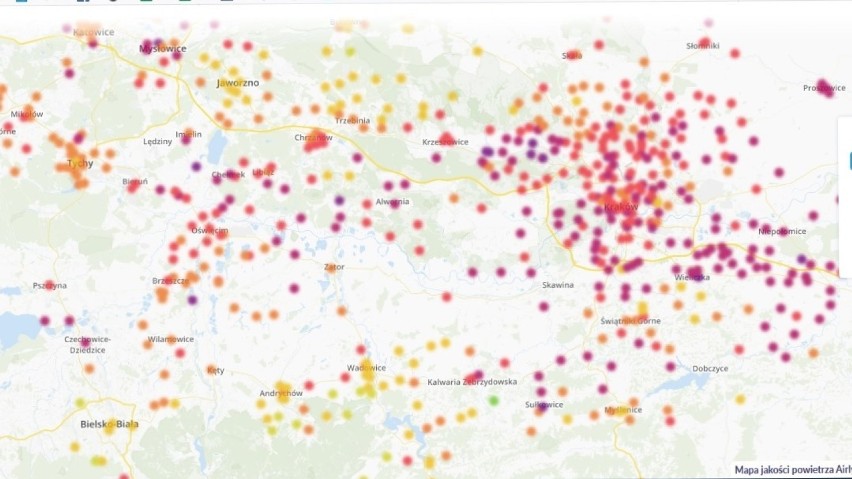 Smog w Krakowie i Małopolsce daje się w piątek rano mocno we...
