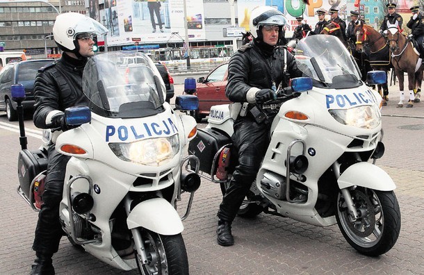 Policjanci na motocykle, strażnicy na rowery