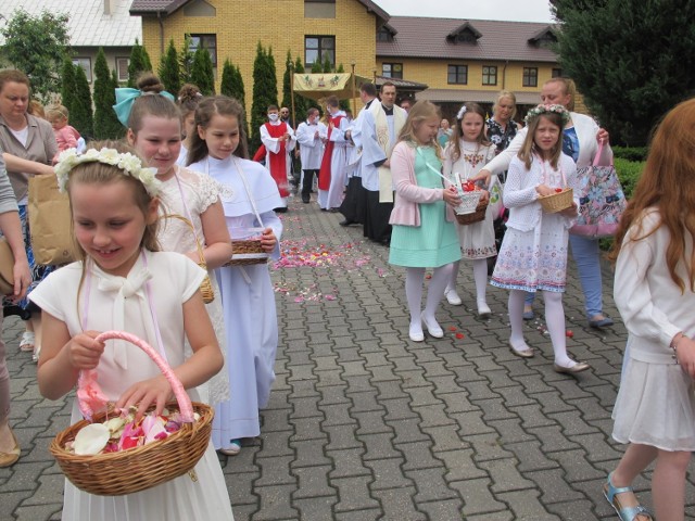 Procesja w Kosciele pw. Pięciu Męczenników Polski w Gorzowie Wlkp.