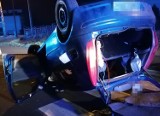 Wypadek w Wodzisławiu Śl. Na Kopernika dachował fiat punto. Peugeot wymusił pierwszeństwo