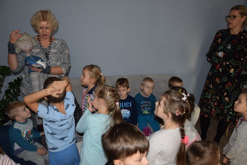 Przedszkolaki z Dobrego z wizytą w bibliotece w Radziejowie [zdjęcia]
