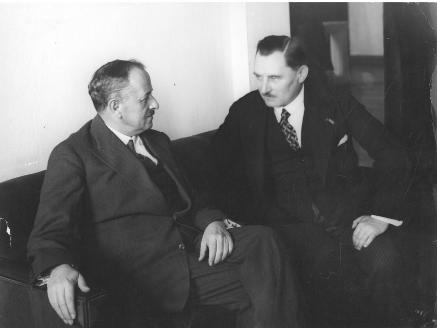 Minister poczt i telegrafów Ignacy Boerner (z lewej)